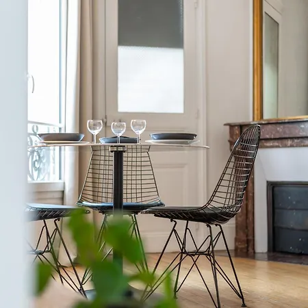 Appartement Entre Montmartre Et Canal Saint Martin-gare Du Nord Paris